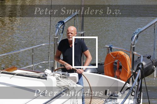 Harlingen 28 mei 2020
Frits Wester en een vriend (Jaap) varen de haven van Harlingen uit met de zeilboot van Frits