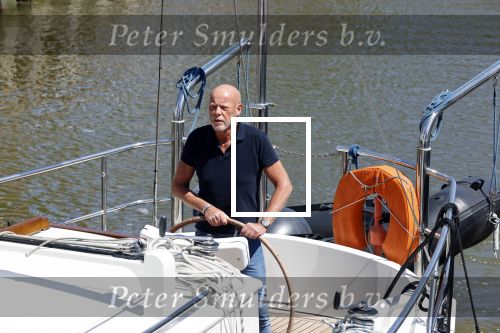 Harlingen 28 mei 2020
Frits Wester en een vriend (Jaap) varen de haven van Harlingen uit met de zeilboot van Frits