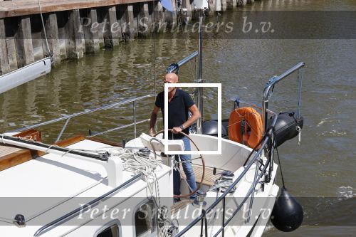 Harlingen 28 mei 2020
Frits Wester en een vriend (Jaap) varen de haven van Harlingen uit met de zeilboot van Frits