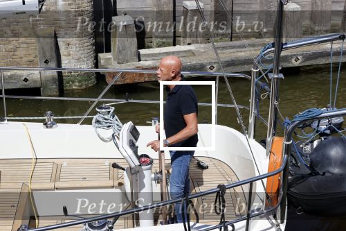 Harlingen 28 mei 2020
Frits Wester en een vriend (Jaap) varen de haven van Harlingen uit met de zeilboot van Frits