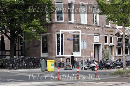 Amsterdam 2 juni 2020
Bij de restaurants van Gordon zijn de terassen bijna leeg . (Blushing en The Burgerroom)