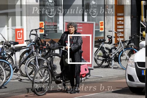 Amsterdam 8 juni 2020
hanneke Groenteman op de fiets in Amsterdam zuid