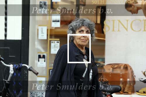 Amsterdam 22 mei 2020
Hanneke Groenteman op straat in Amsterdam zuid