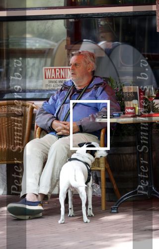 Amsterdam 7 juni 2020
Hans v d Togt met wijntje bitterballen en hondje op terras.