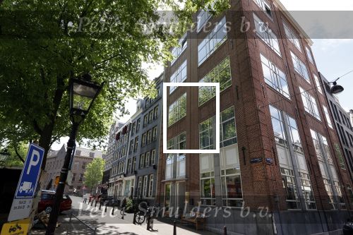 Amsterdam 20 mei 2020
In dot complex heeft Isa Hoes een appartement / huis