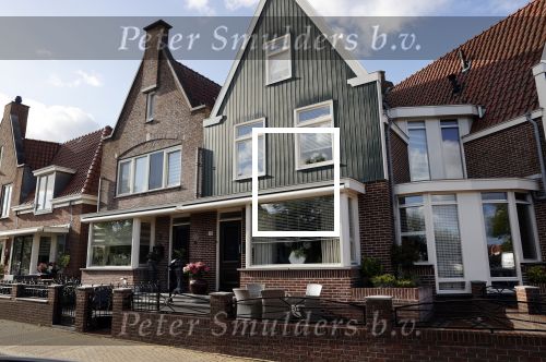 Volendam 11 mei 2020
Huis van oud BZN lid Jack Veerman .