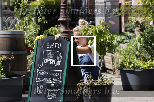 Amsterdam 6 mei 2020
Jennifer Hofman werkt parttime in het restaurant van haar vriend