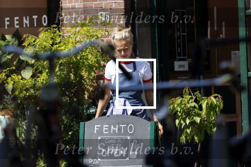 Amsterdam 6 mei 2020
Jennifer Hofman werkt parttime in het restaurant van haar vriend