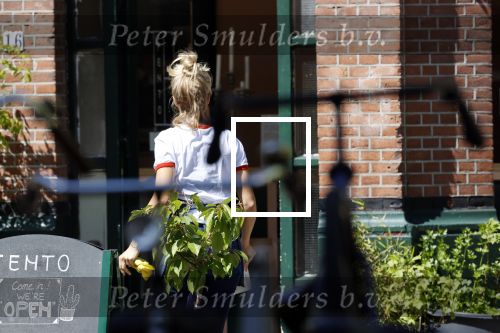 Amsterdam 6 mei 2020
Jennifer Hofman werkt parttime in het restaurant van haar vriend