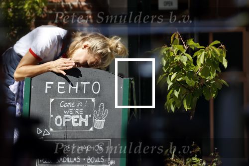 Amsterdam 6 mei 2020
Jennifer Hofman werkt parttime in het restaurant van haar vriend