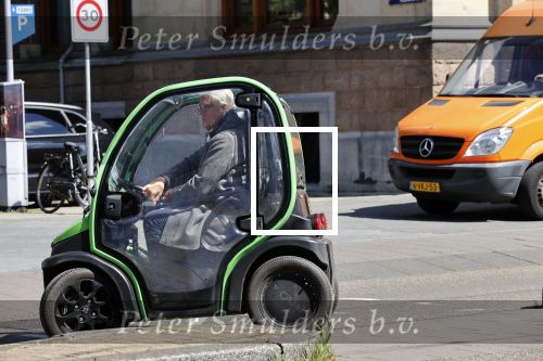 Amsterdam 15 mei 2020
Jeroen en Herman Krabbe in hun biro karretje
