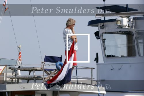 Loosdrecht 7 mei 2020
Jeroen Pauw op zijn boor met de naam buitenvrouw in de haven in Loosdrecht.