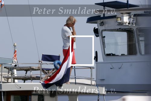 Loosdrecht 7 mei 2020
Jeroen Pauw op zijn boor met de naam buitenvrouw in de haven in Loosdrecht.