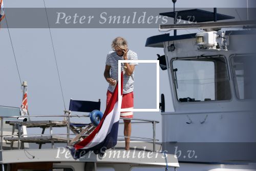 Loosdrecht 7 mei 2020
Jeroen Pauw op zijn boor met de naam buitenvrouw in de haven in Loosdrecht.