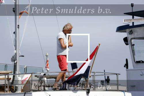 Loosdrecht 7 mei 2020
Jeroen Pauw op zijn boor met de naam buitenvrouw in de haven in Loosdrecht.