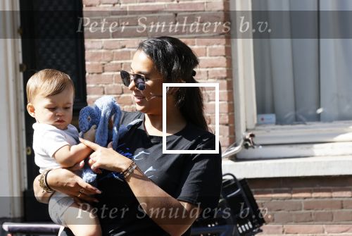 Amsterdam 9 mei 2020
Joelle Gullit met het zoontje van Lil Kleine en jaimy Vaes