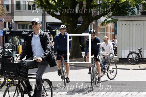 Amsterdam, 25 Mei 2020
Johnny Heitinga Ralph Manheim op de racefiets