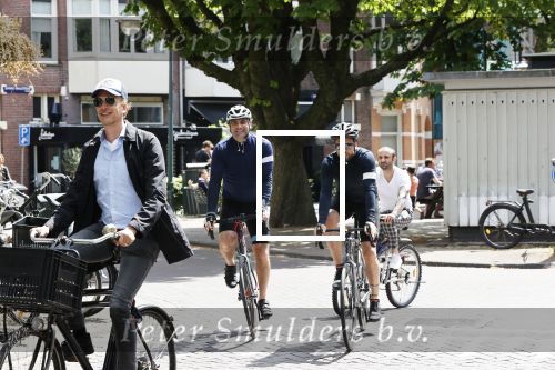 Amsterdam, 25 Mei 2020
Johnny Heitinga Ralph Manheim op de racefiets