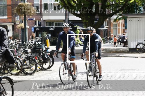 Amsterdam, 25 Mei 2020
Johnny Heitinga Ralph Manheim op de racefiets
