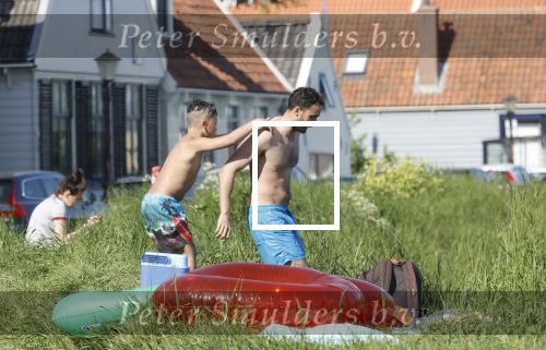 Durgerdam 9 mei 2020
Everon Jackson Hooi en Jozua Augusto zijn  weer bij elkaar. Ze gingen zwemmen met 2 neefjes.