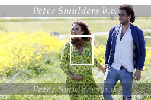 Uitdam 4 mei 2020
Katja Schuurman ( zwanger) en haar man op de dijk bij Uitdam.
