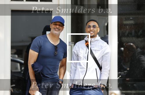Amsterdam 7 mei 2020
Kenny tete met Ruud Gullit  in Amsterdam zuid