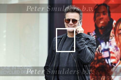 Amsterdam 3 mei 2020
Leco v Zadelhoff bellend op de pc hooftstraat.
