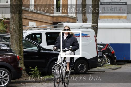 Amsterdam 15 mei 2020
Lieke v Lexmond op de fiets in Amsterdam