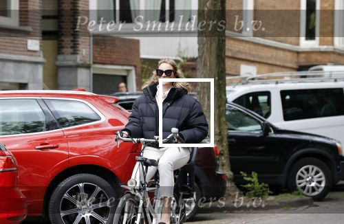 Amsterdam 15 mei 2020
Lieke v Lexmond op de fiets in Amsterdam