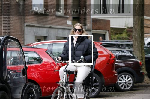 Amsterdam 15 mei 2020
Lieke v Lexmond op de fiets in Amsterdam