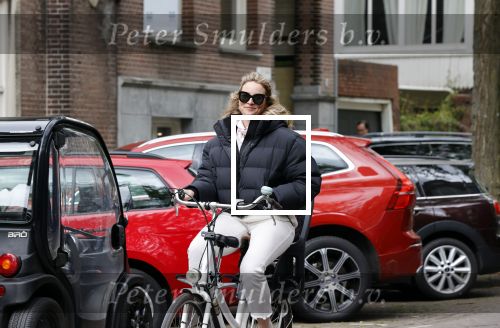 Amsterdam 15 mei 2020
Lieke v Lexmond op de fiets in Amsterdam