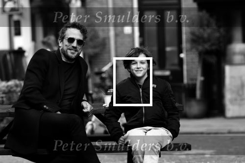 Amsterdam 16 mei 2020
Marco Geeratz ( man Chantal janzen) met hun zoontje in Amsterdam zuid