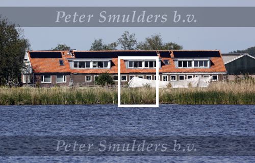 Uitdam 4 mei 2020
Mark Klein Essink heeft een nieuw huis gekocht wat helemaal verbouwd wordt.
Het schijnt een bed & breakfast te worden.
