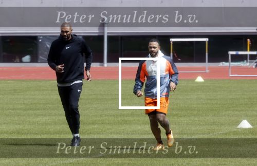 Amsterdam 14 mei 2020
Memphis Depay Edgar David Orlando Engelaar en Ronald Koeman jr trainen in het olympisch stadion.