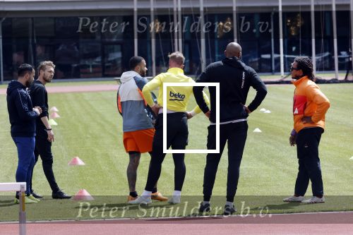 Amsterdam 14 mei 2020
Memphis Depay Edgar David Orlando Engelaar en Ronald Koeman jr trainen in het olympisch stadion.
