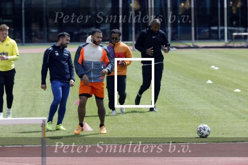 Amsterdam 14 mei 2020
Memphis Depay Edgar David Orlando Engelaar en Ronald Koeman jr trainen in het olympisch stadion.