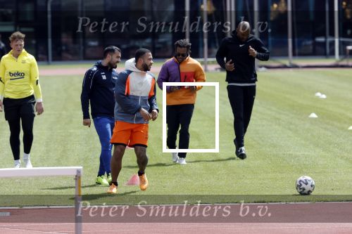 Amsterdam 14 mei 2020
Memphis Depay Edgar David Orlando Engelaar en Ronald Koeman jr trainen in het olympisch stadion.