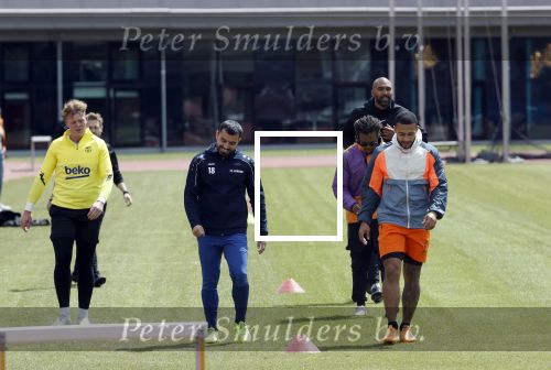 Amsterdam 14 mei 2020
Memphis Depay Edgar David Orlando Engelaar en Ronald Koeman jr trainen in het olympisch stadion.