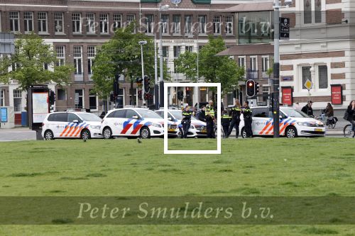 Amsterdam 29 april 2020
Honderden Molukkers op het museumplein. De politie keek toen maar hoefde niet op te treden.