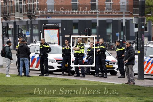 Amsterdam 29 april 2020
Honderden Molukkers op het museumplein. De politie keek toen maar hoefde niet op te treden.