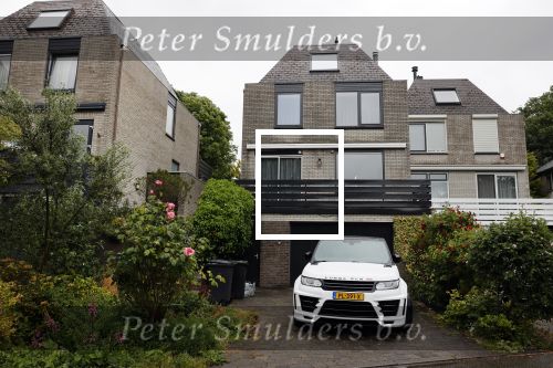 Mijdrecht 24 mei 2020
Rachel Hazes bij haar nieuwe huis .