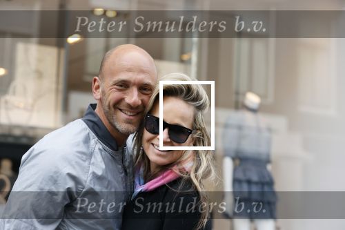Amsterdam 16 mei 2020
Ralph en Carlijn de Vries op de pc hoofstraat
