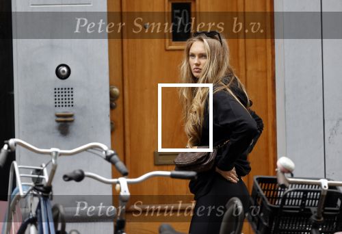 Amsterdam 23 mei 2020
Romee Strijd en haar man  Laurens van Leeuwen in Amsterdam zuid.