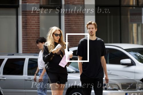 Amsterdam 23 mei 2020
Romee Strijd en haar man  Laurens van Leeuwen in Amsterdam zuid.
