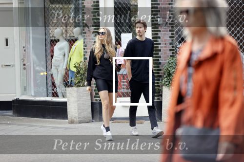 Amsterdam 23 mei 2020
Romee Strijd en haar man  Laurens van Leeuwen in Amsterdam zuid.