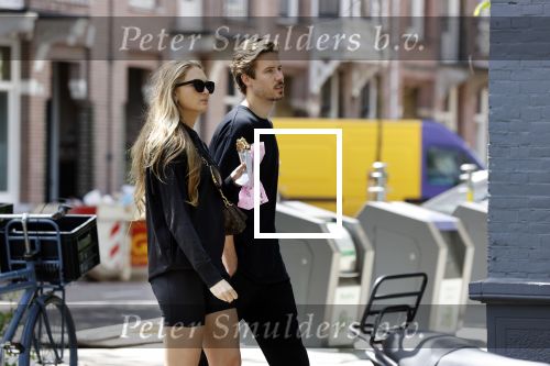 Amsterdam 23 mei 2020
Romee Strijd en haar man  Laurens van Leeuwen in Amsterdam zuid.