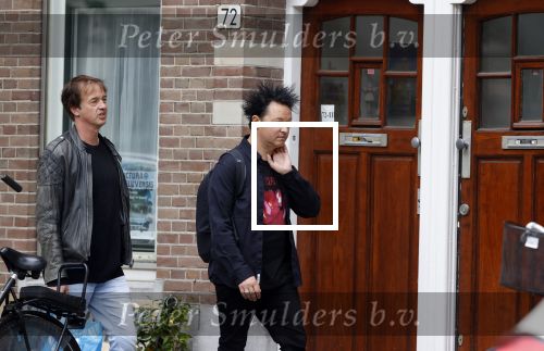 Amsterdam 24 mei 2020
Rop Verheijen met zijn partner op straat in Amsterdam zuid.