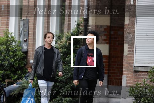 Amsterdam 24 mei 2020
Rop Verheijen met zijn partner op straat in Amsterdam zuid.