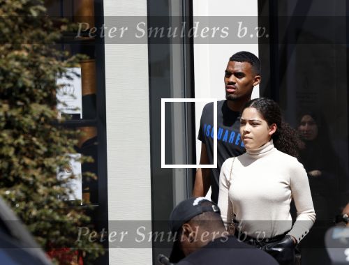 Amsterdam 18 mei 2020
Ryan Gravenberch met â€¦ op de pc hooftstraat