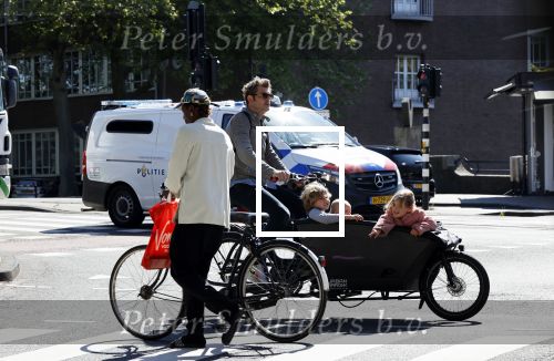 Amsterdam 6 mei 2020
Sander lantinga met zijn kinderen in de bakfiets